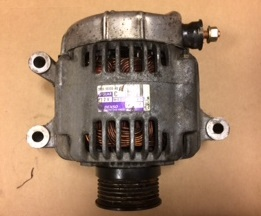 XR852802 V6 Manual Petrol Alternator